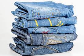 How to fold Jeans